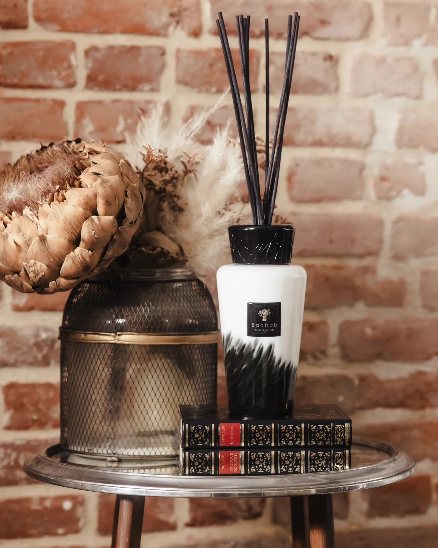 Baobab Feathers Fragrance Diffuser - Image 3