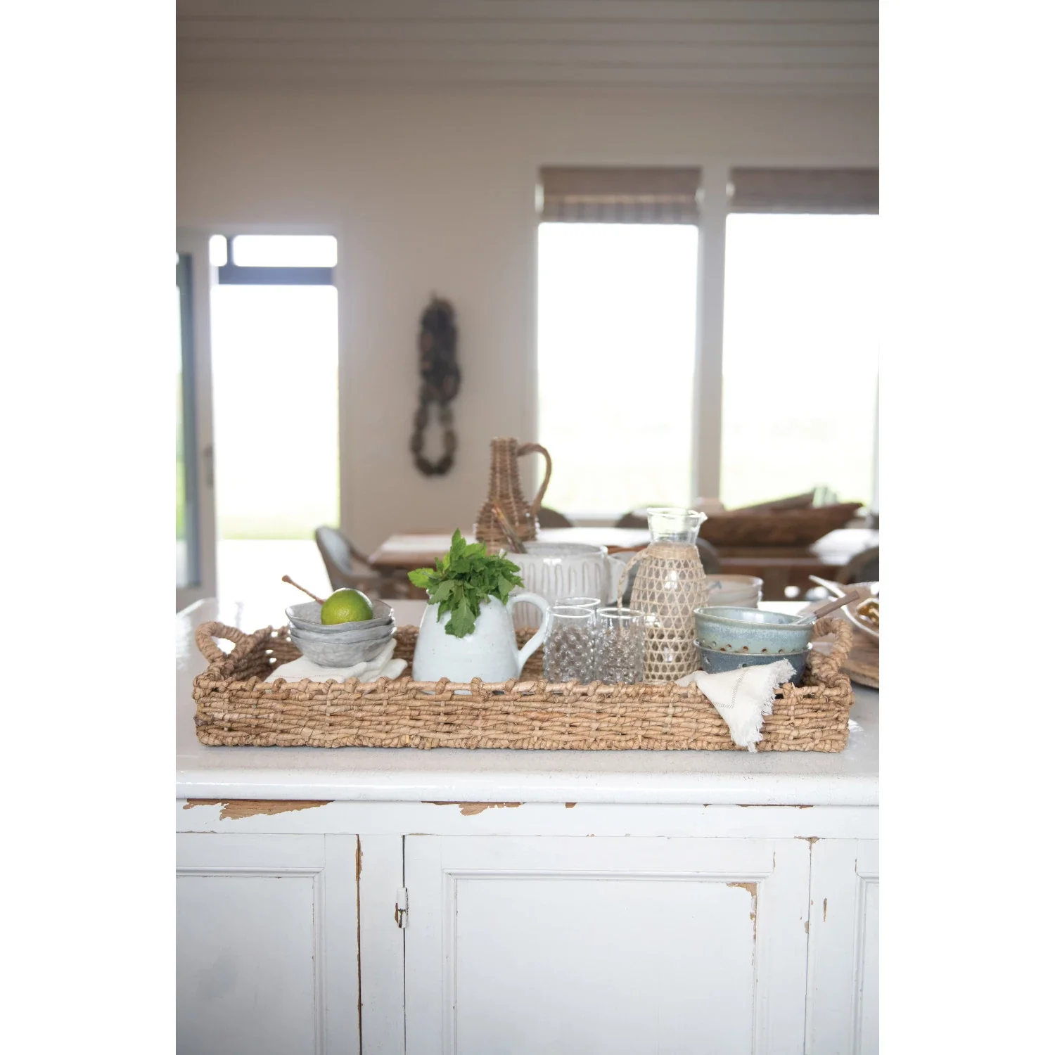 Decorative Hand-Woven Seagrass Tray with handles - Image 2