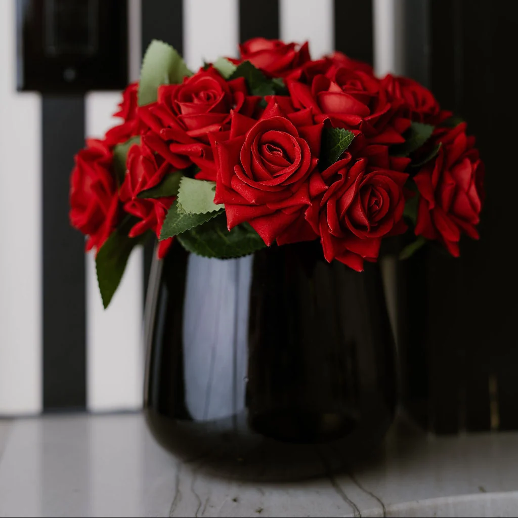 DH Red Roses in Black Glass Vase - Image 3