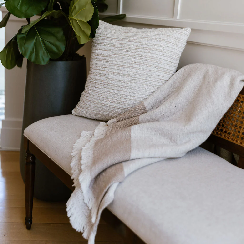 Hugo Boss Loop Throw - Image 5