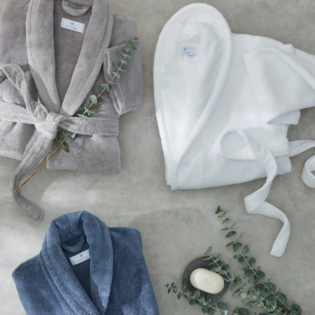Matouk Milagro Bathrobe - Image 5